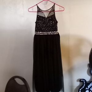 Grils size 8 beaded dress worn only once brand new